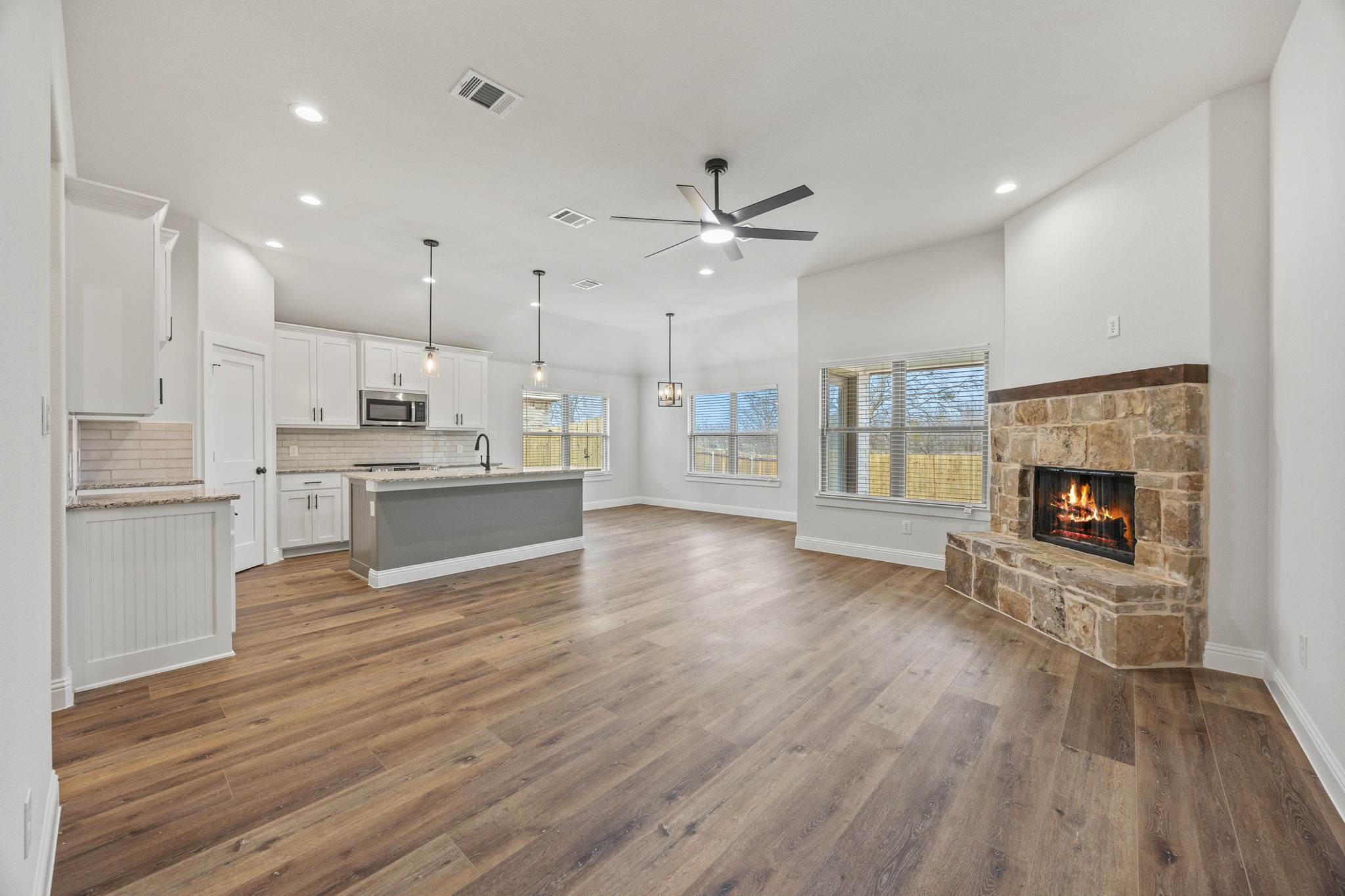1401 Oak Valley Denton TX 76209