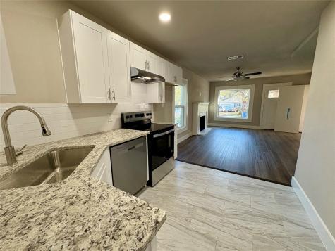 915 Hartsdale Drive Dallas TX 75211