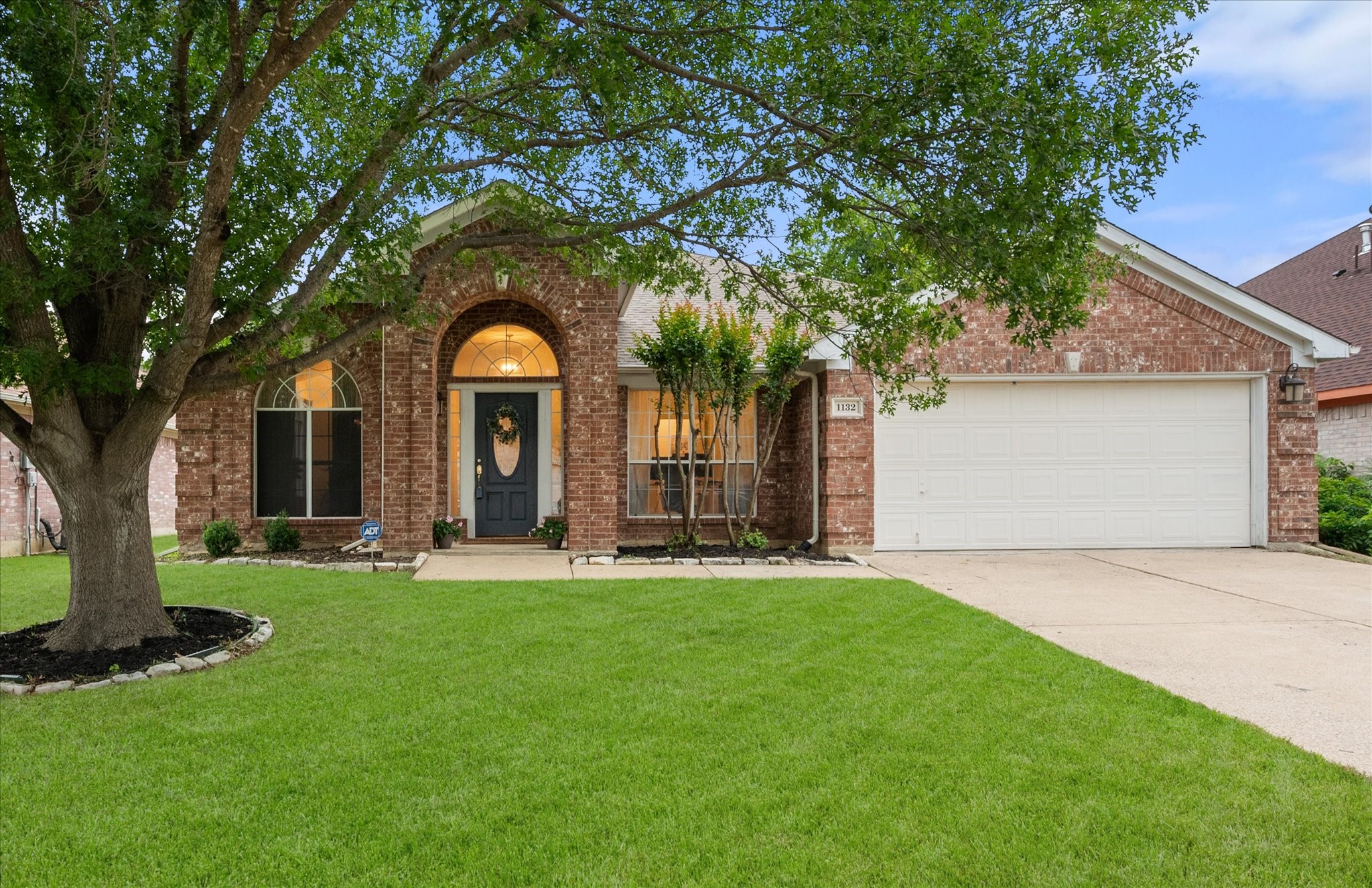 1132 Deer Valley Lane Arlington TX 76001