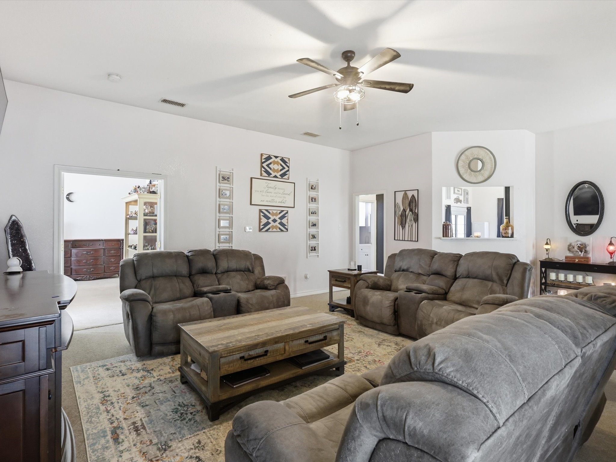 130 Parsonage Street Reno TX 76020