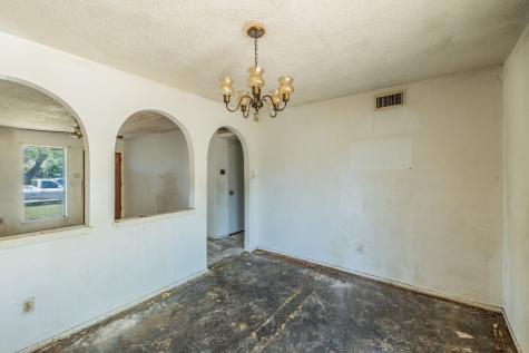 1605 Whiteoak Drive Garland TX 75040
