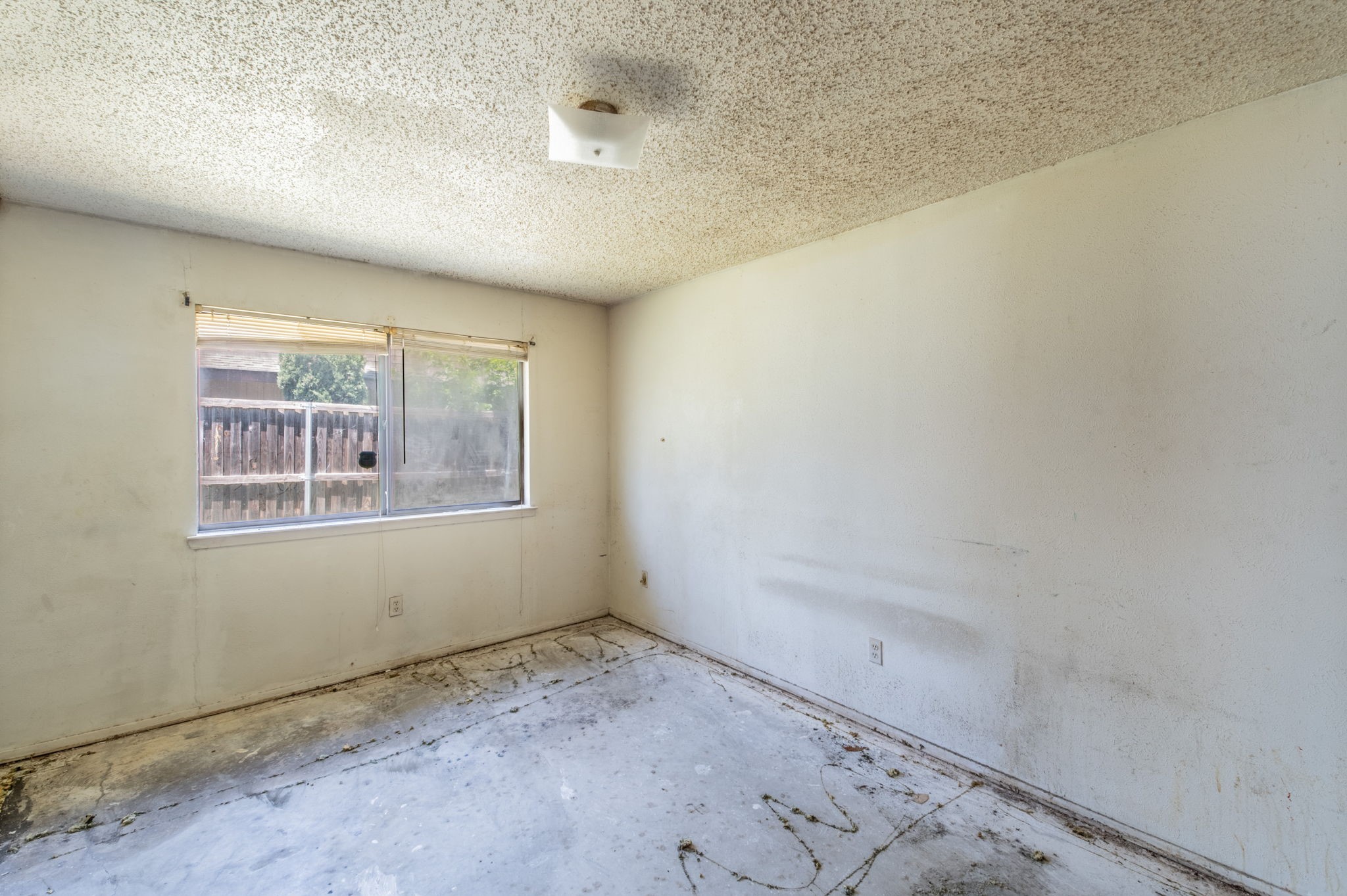 1605 Whiteoak Drive Garland TX 75040