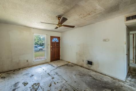 1605 Whiteoak Drive Garland TX 75040