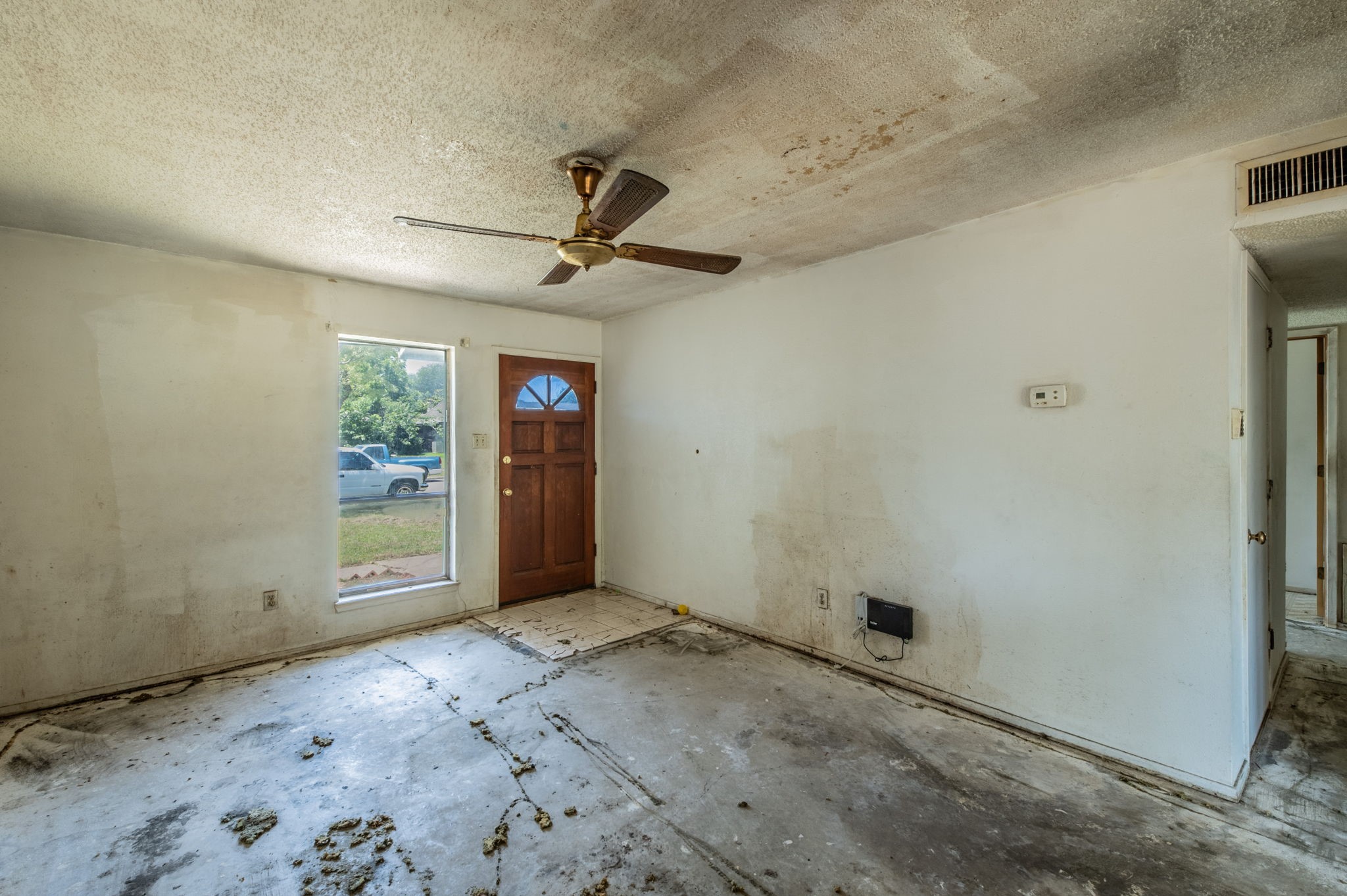 1605 Whiteoak Drive Garland TX 75040