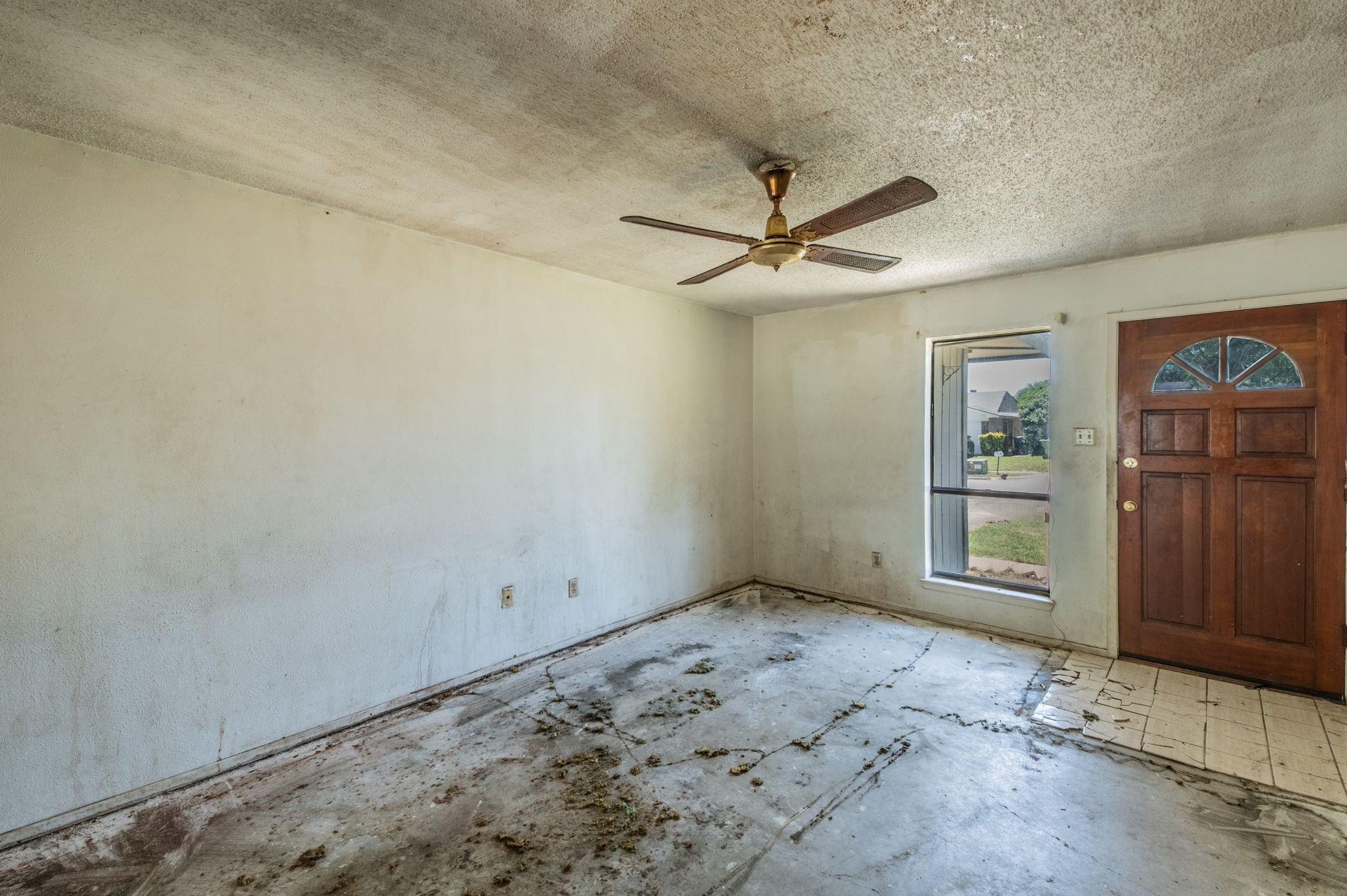 1605 Whiteoak Drive Garland TX 75040
