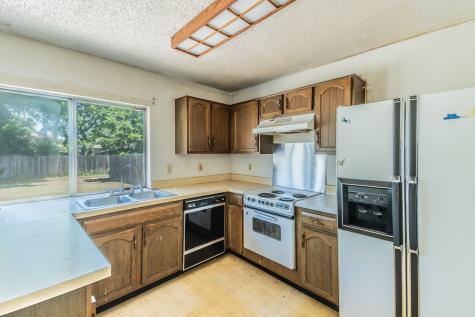 1605 Whiteoak Drive Garland TX 75040