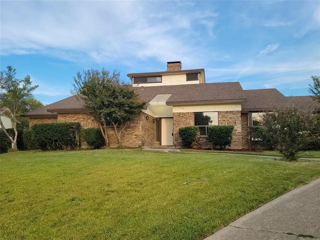 1918 Wiggs Way Garland TX 75043