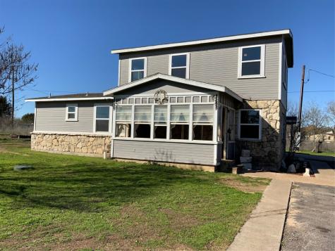 3010 Mistletoe Street Granbury TX 76048