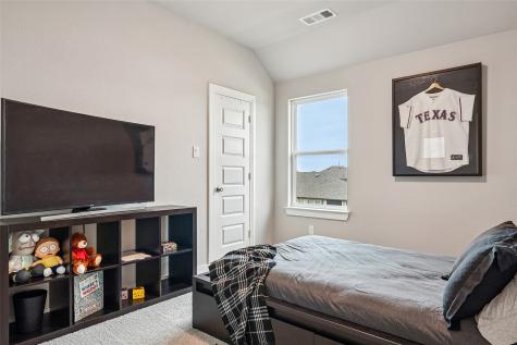 1800 Pelham Drive Aubrey TX 76227