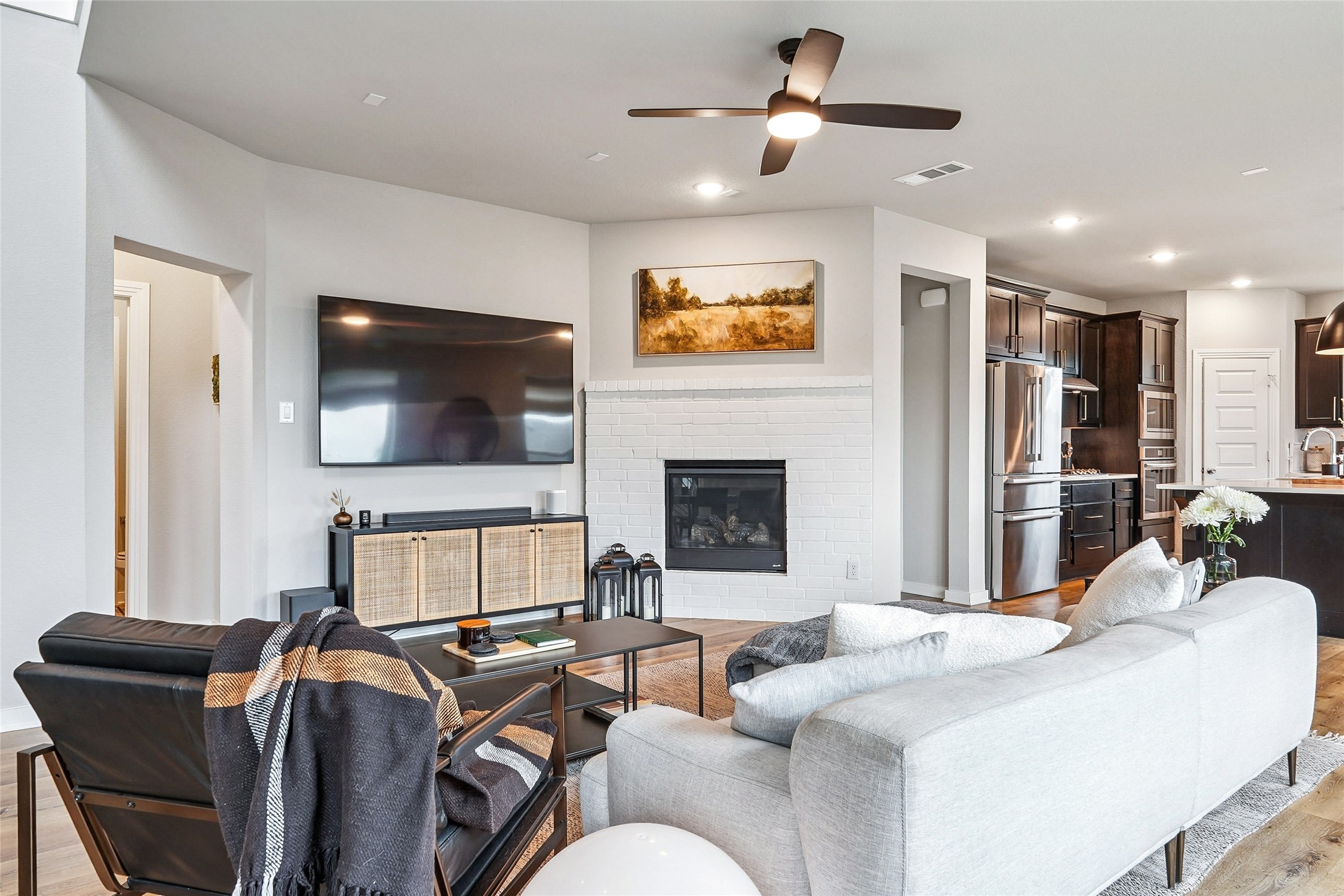 1800 Pelham Drive Aubrey TX 76227