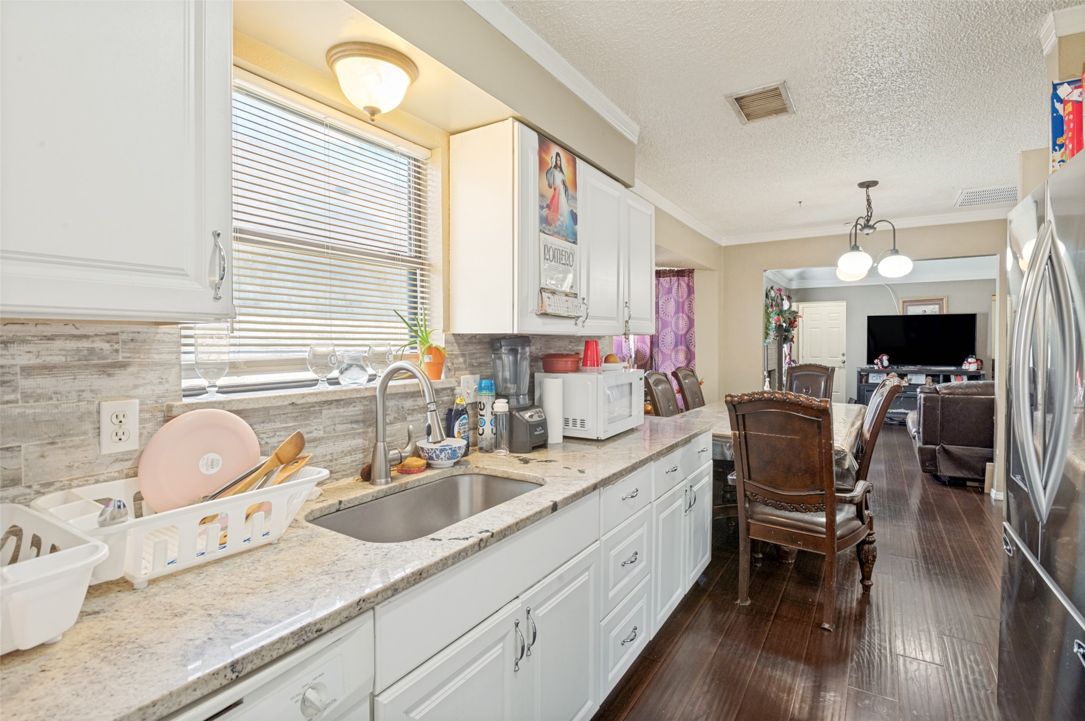 1325 Abbott Drive Irving TX 75060