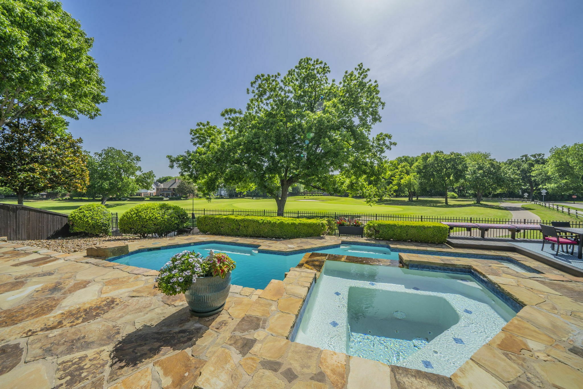 1400 Lakewood Drive Mckinney TX 75072