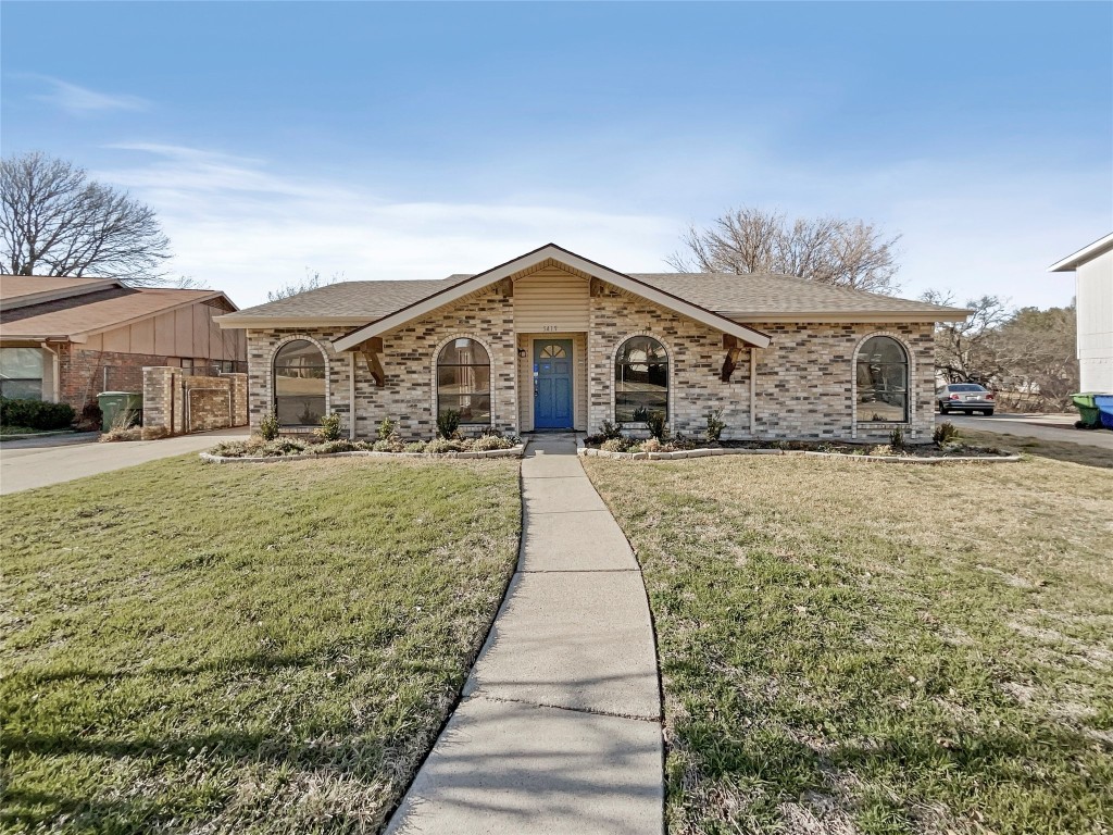 5419 Castleview Lane Garland TX 75044