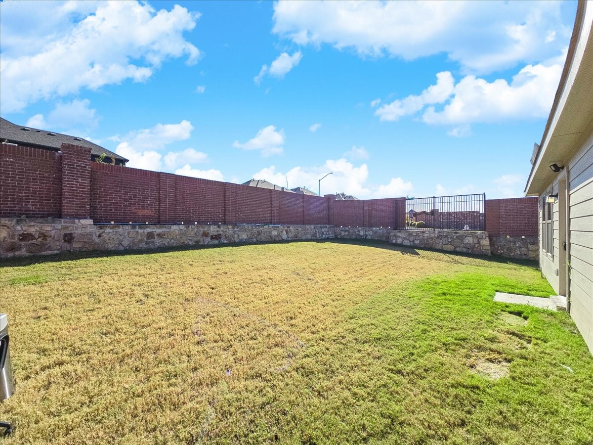 8665 Becker Avenue Fort Worth TX 76123