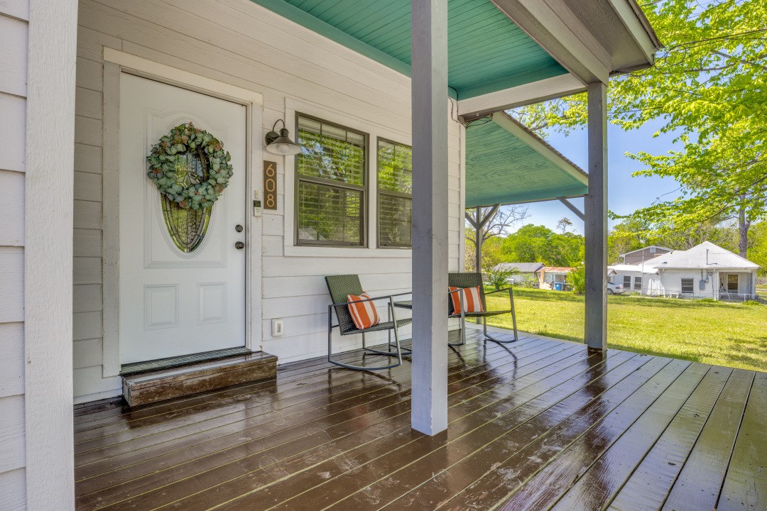 608 Baker Street Denison TX 75020