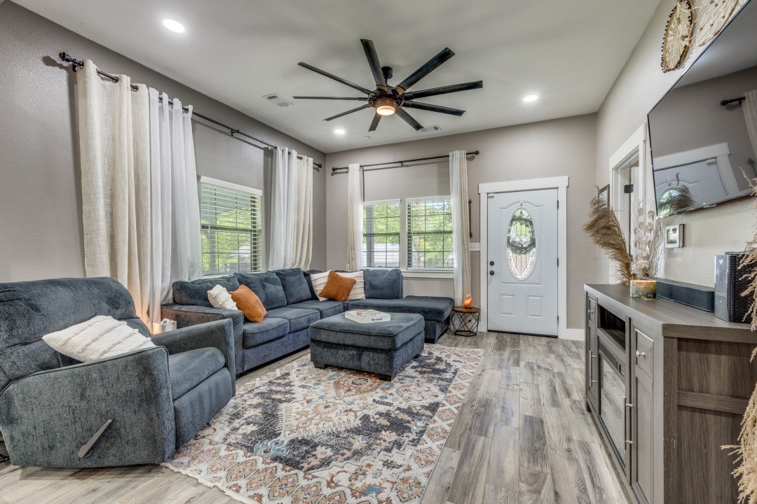 608 Baker Street Denison TX 75020