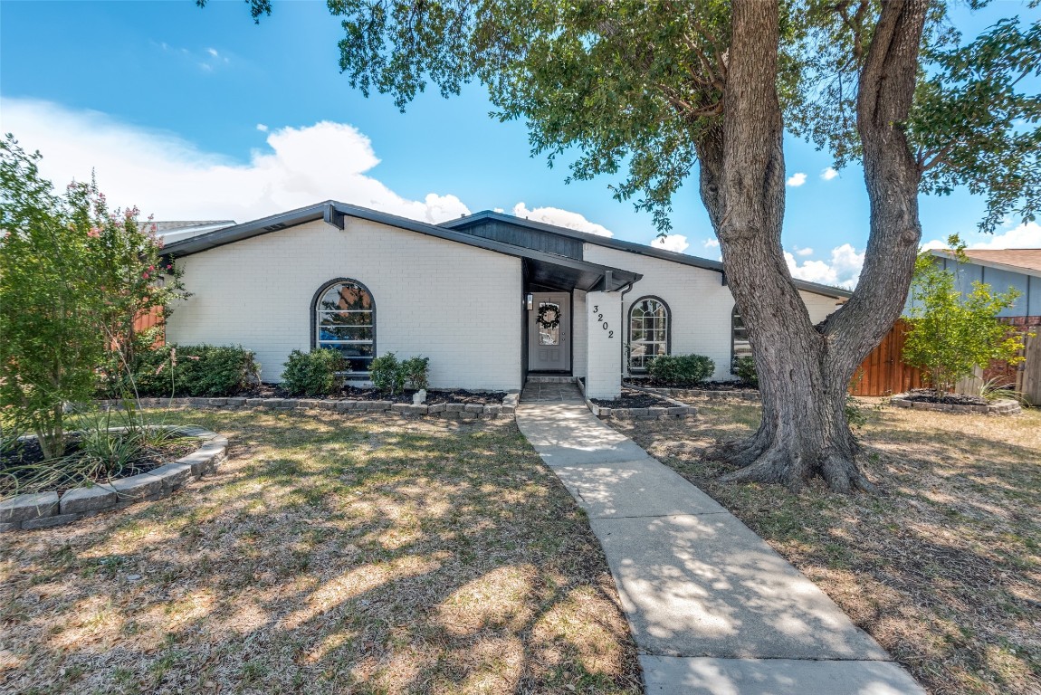3202 Wellington Road Carrollton TX 75007