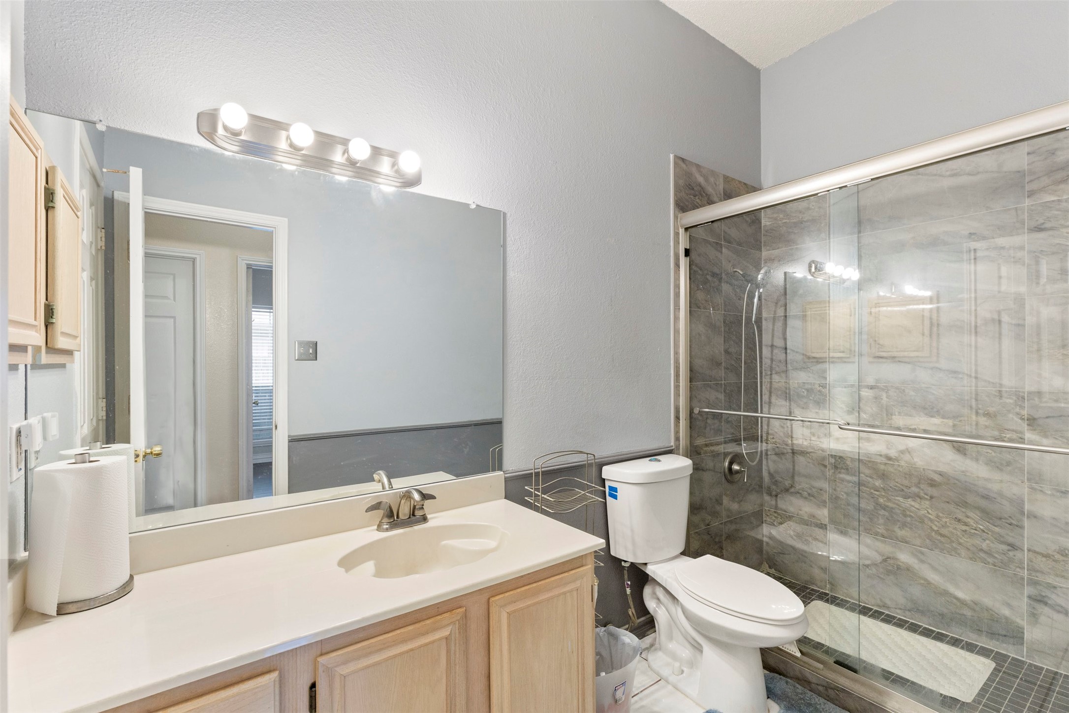 2315 Brisbane Drive Arlington TX 76018