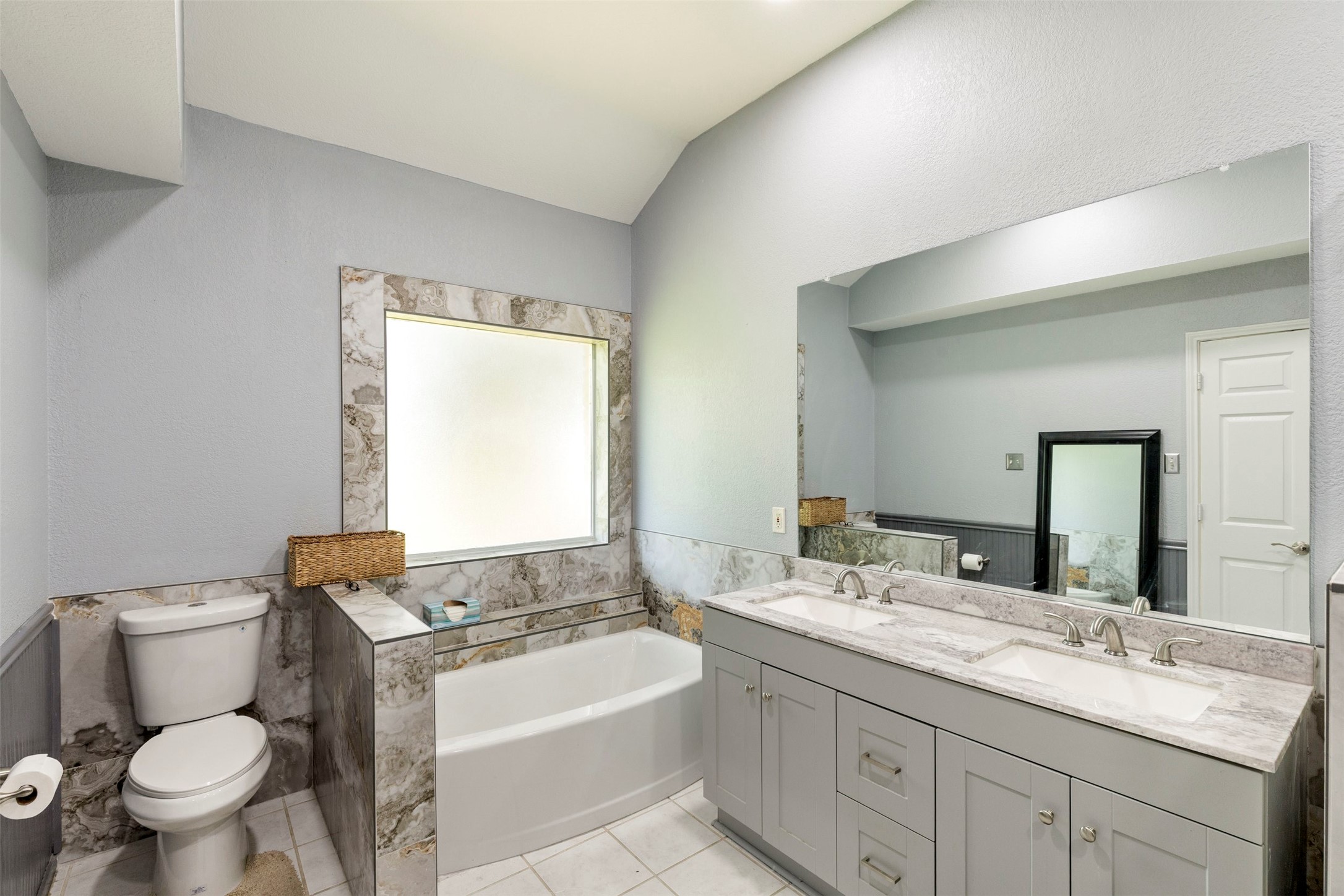 2315 Brisbane Drive Arlington TX 76018