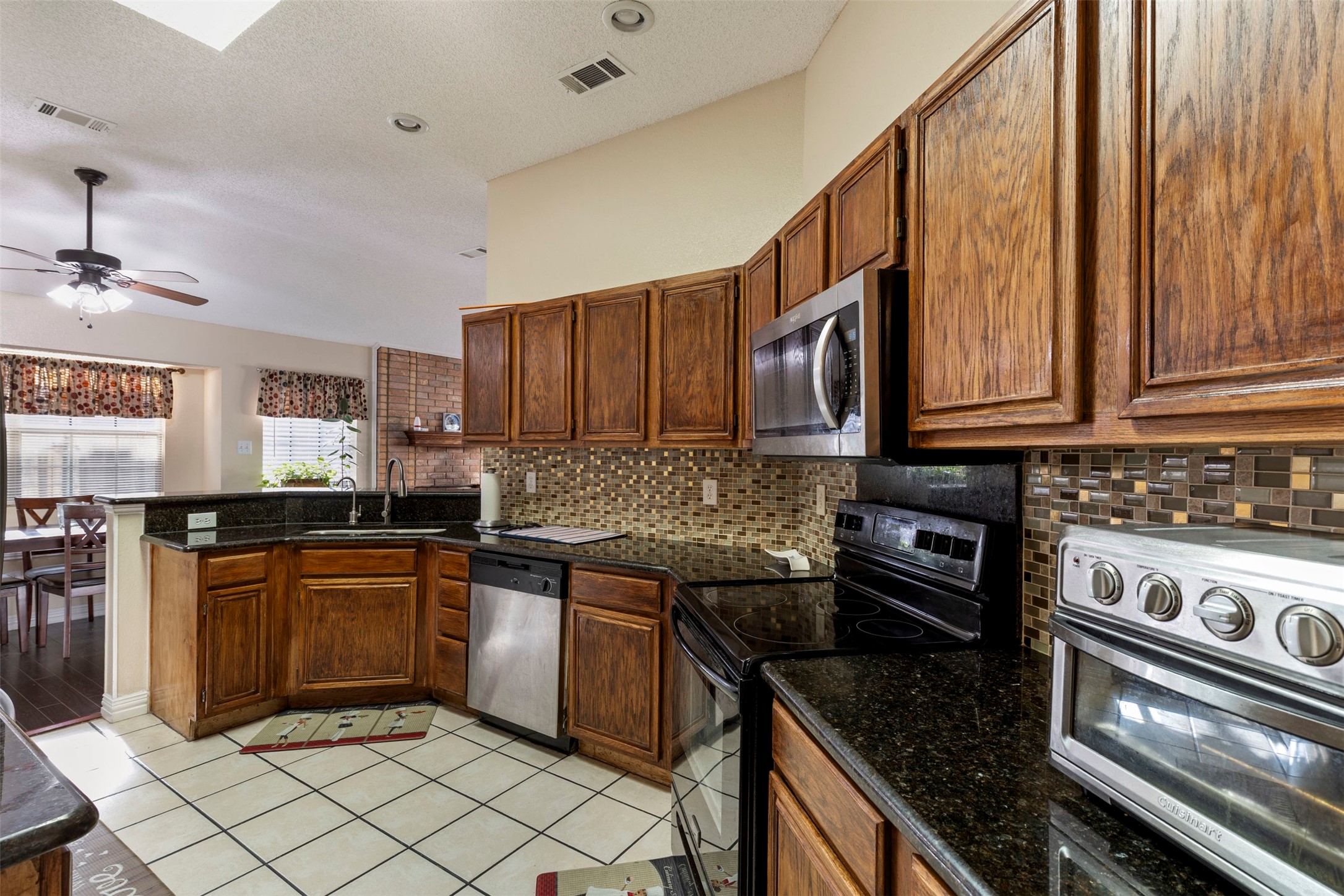 2315 Brisbane Drive Arlington TX 76018
