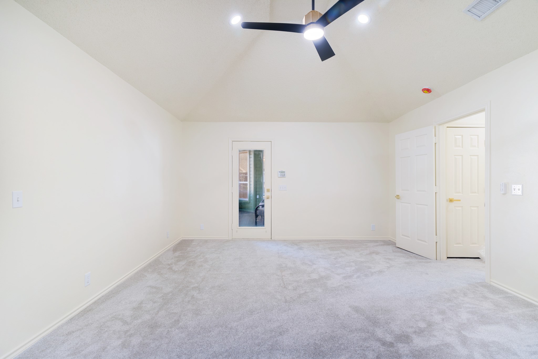 3025 Aspen Paris TX 75462