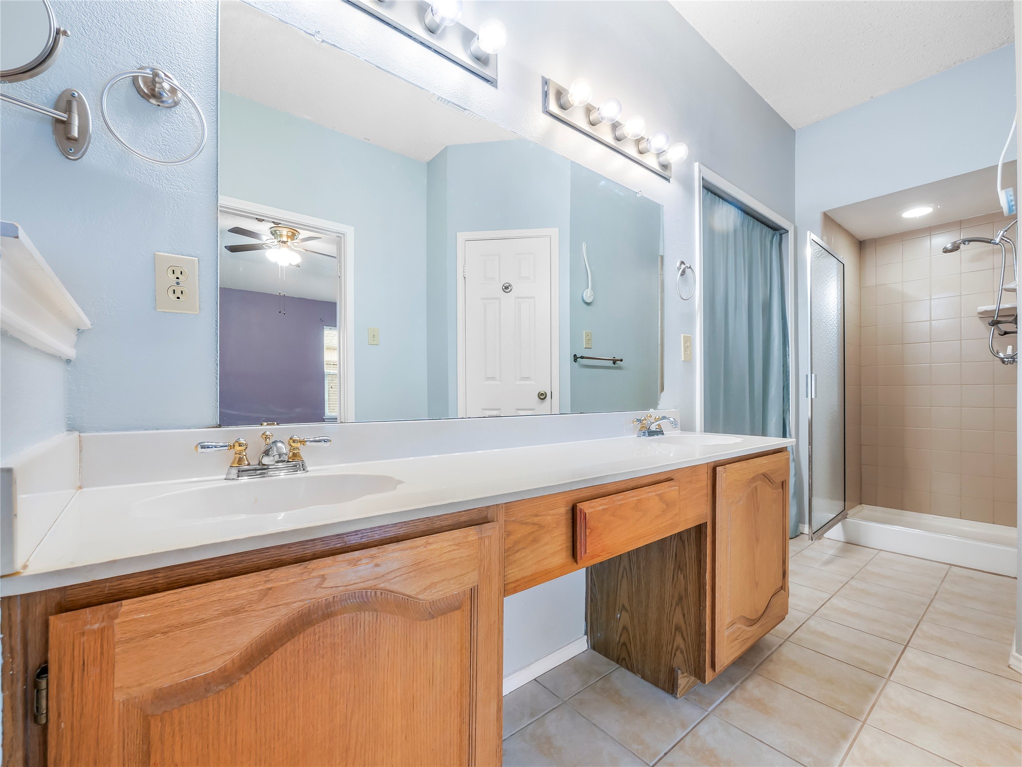 269 E Ridgegate Drive Garland TX 75040