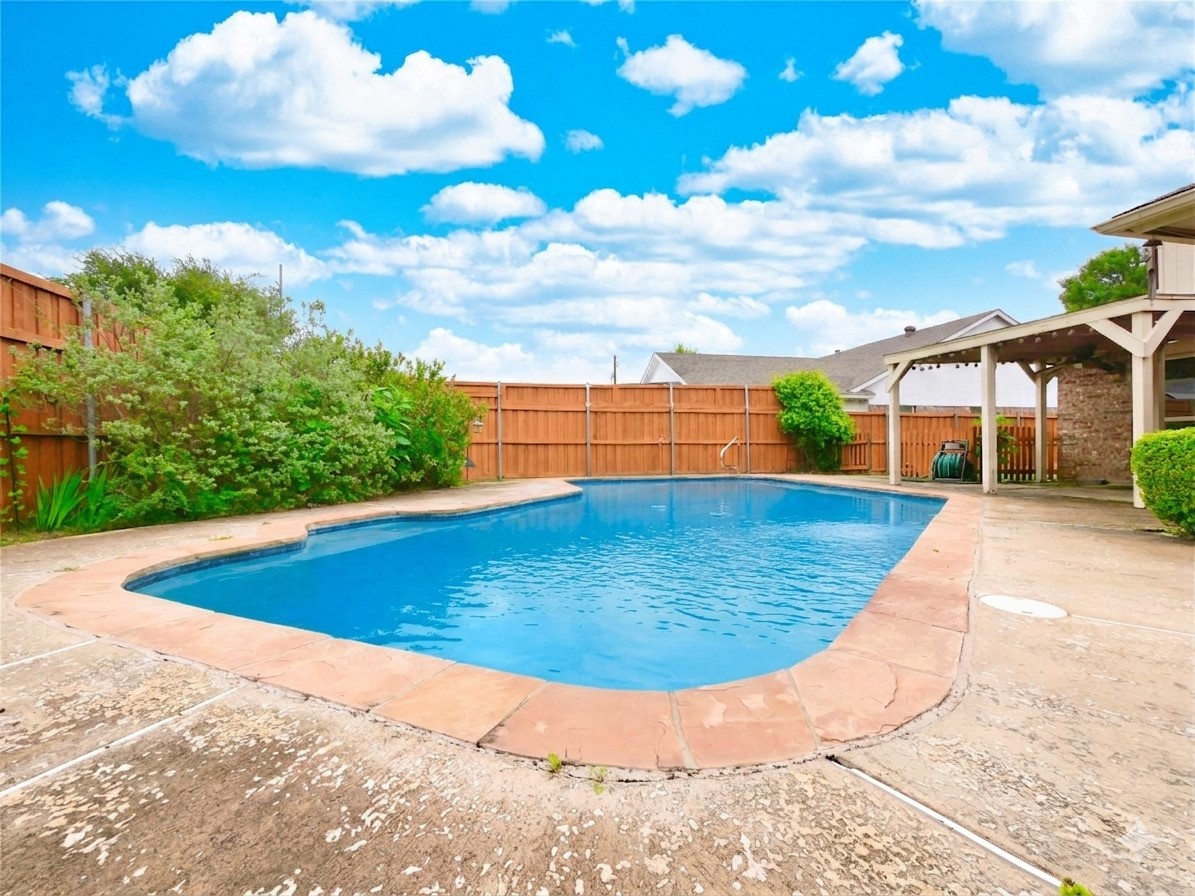 269 E Ridgegate Drive Garland TX 75040
