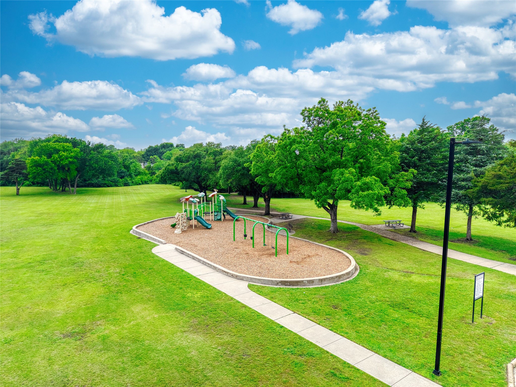 269 E Ridgegate Drive Garland TX 75040