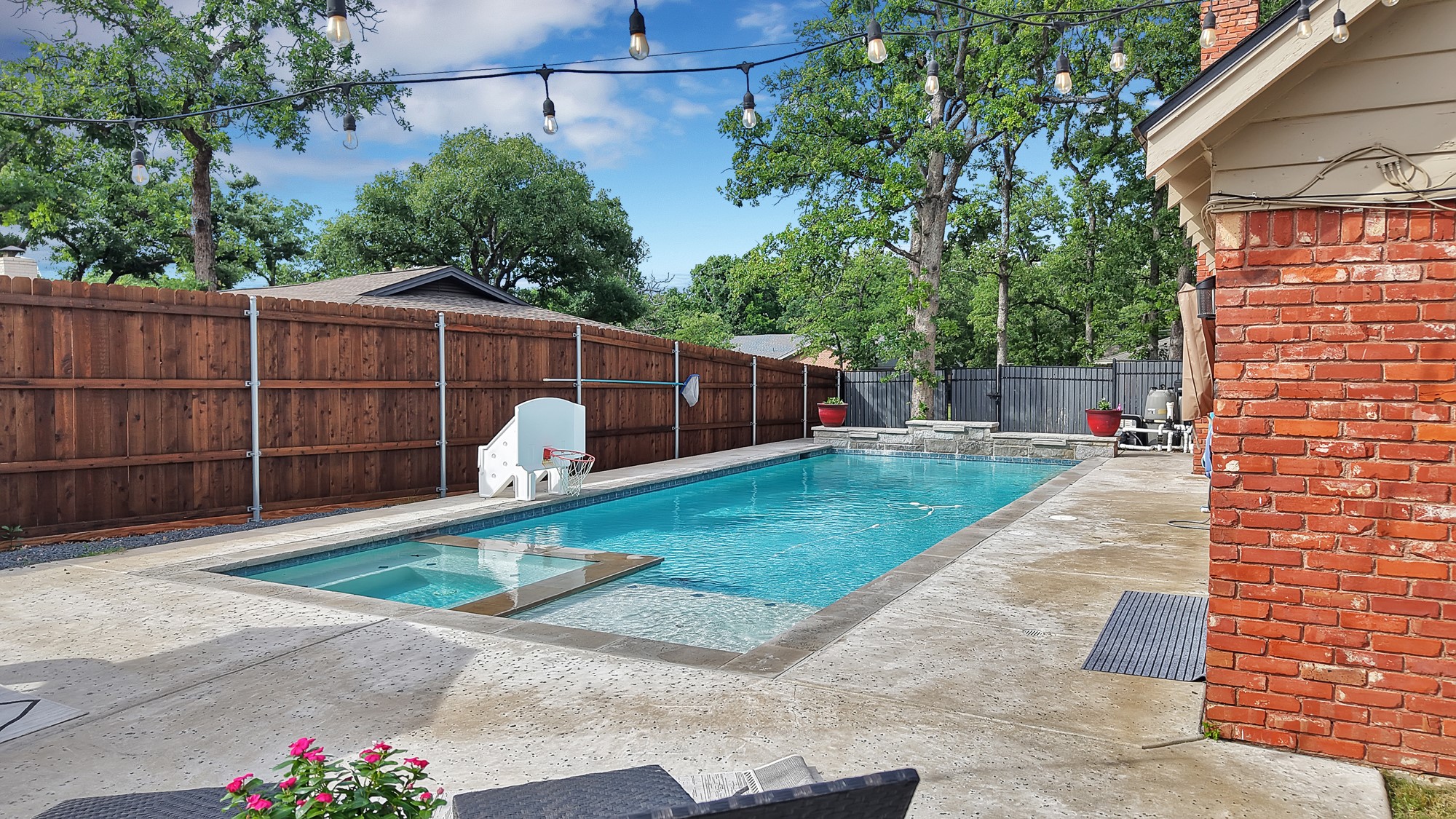 1710 Hilltop Lane Pantego TX 76013