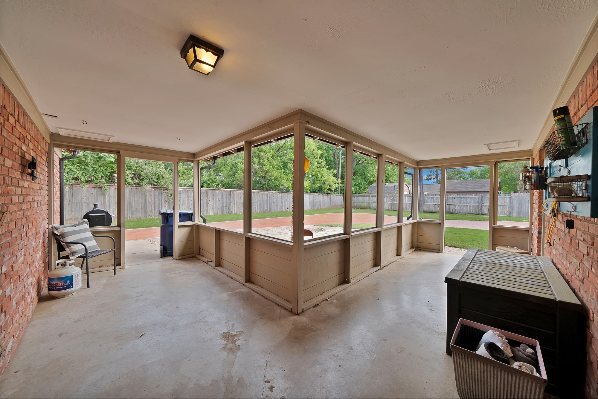 1710 Hilltop Lane Pantego TX 76013