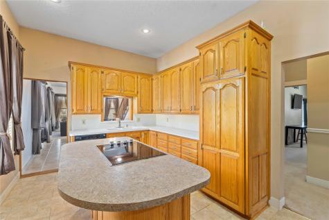 204 S Nueces Street Coleman TX 76834