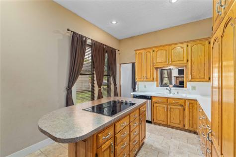204 S Nueces Street Coleman TX 76834
