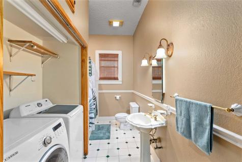 204 S Nueces Street Coleman TX 76834