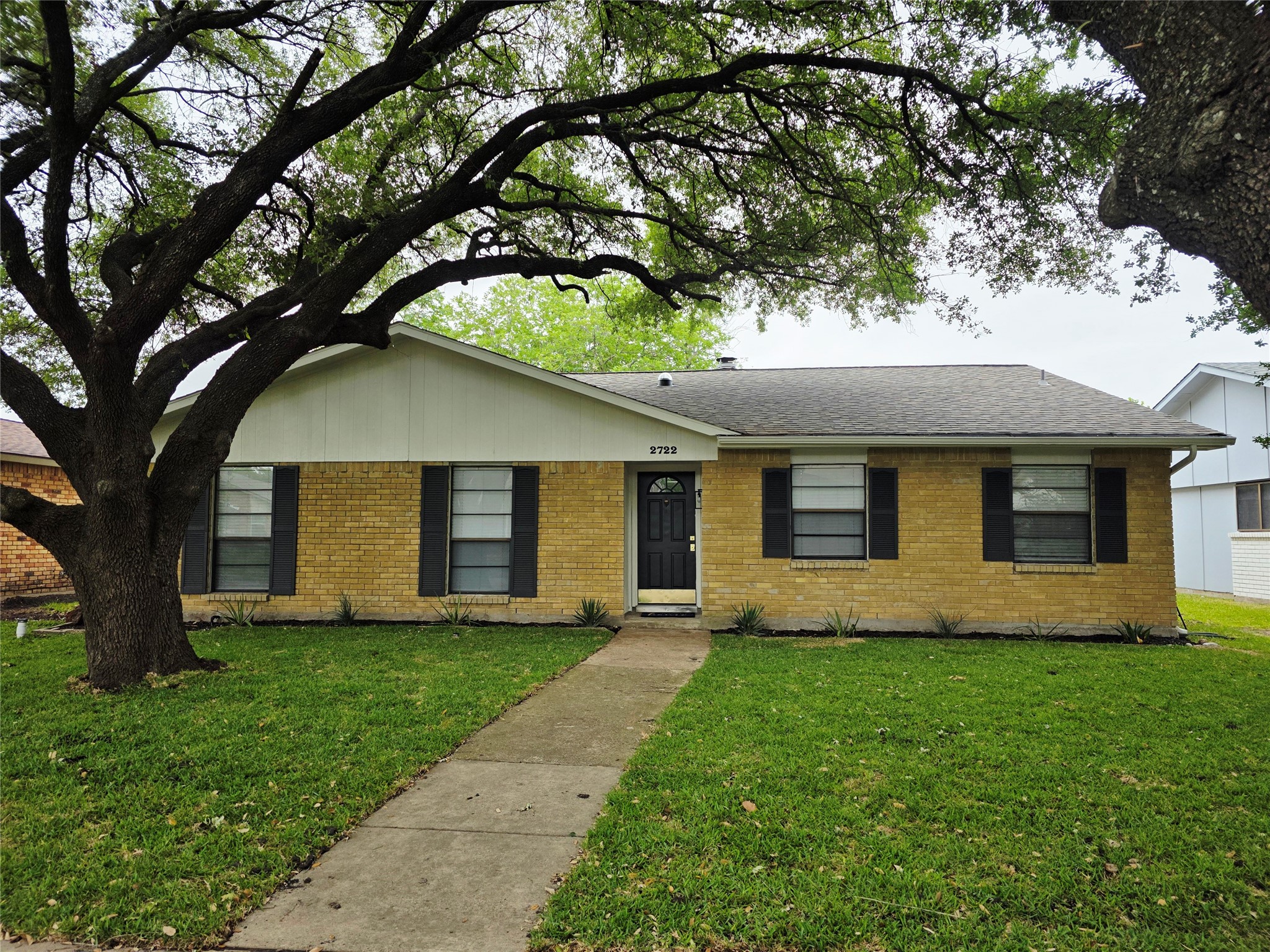 2722 Clover Valley Drive Garland TX 75043