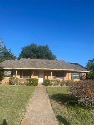 130 Blue Sky Drive Desoto TX 75115