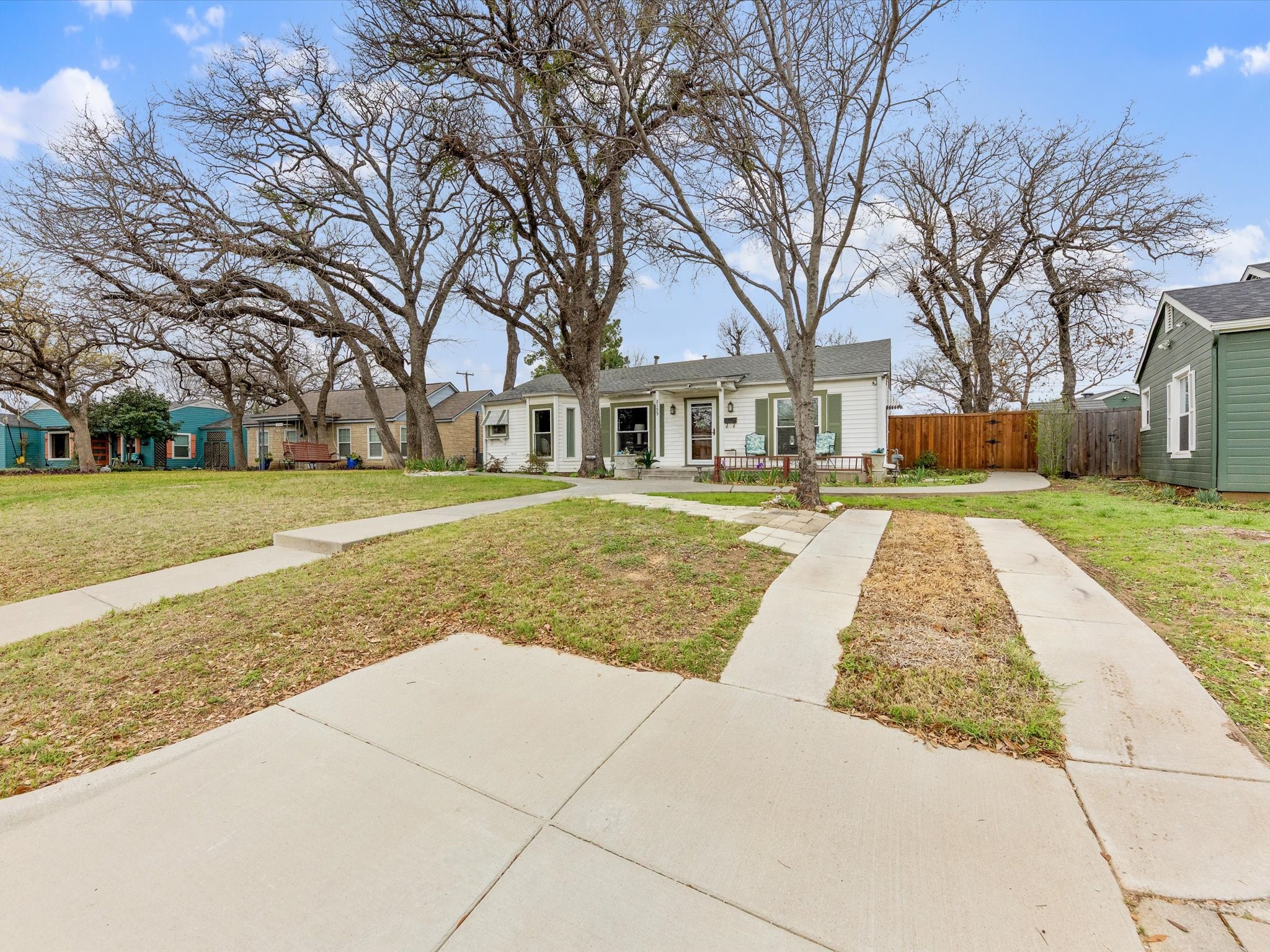 2153 W Lotus Avenue Fort Worth TX 76111