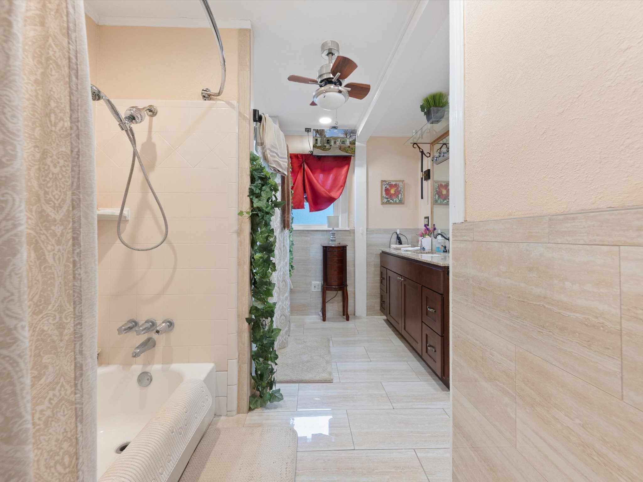 2153 W Lotus Avenue Fort Worth TX 76111