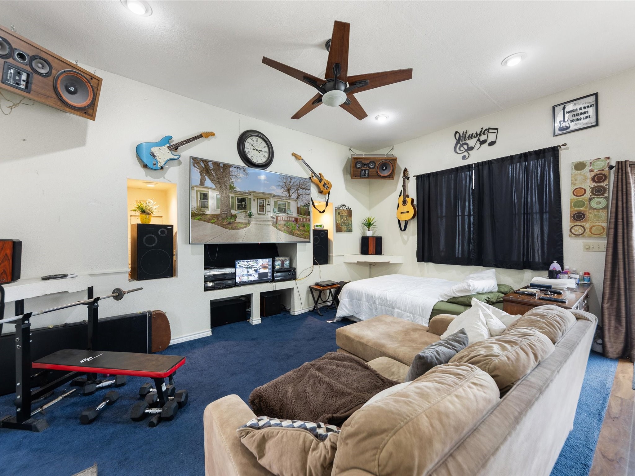 2153 W Lotus Avenue Fort Worth TX 76111