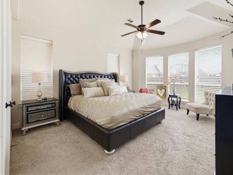 7315 Vienta Point Grand Prairie TX 75054