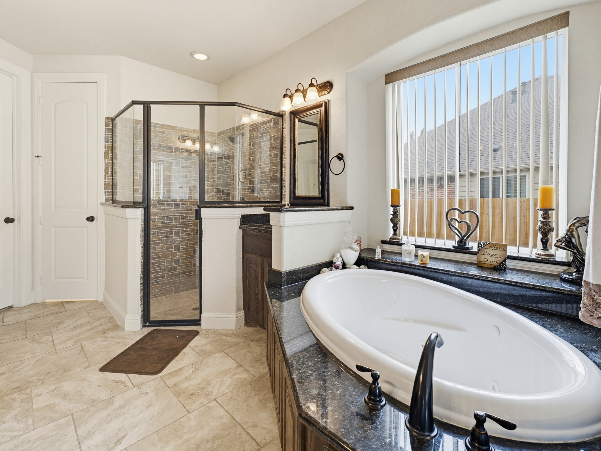 7315 Vienta Point Grand Prairie TX 75054
