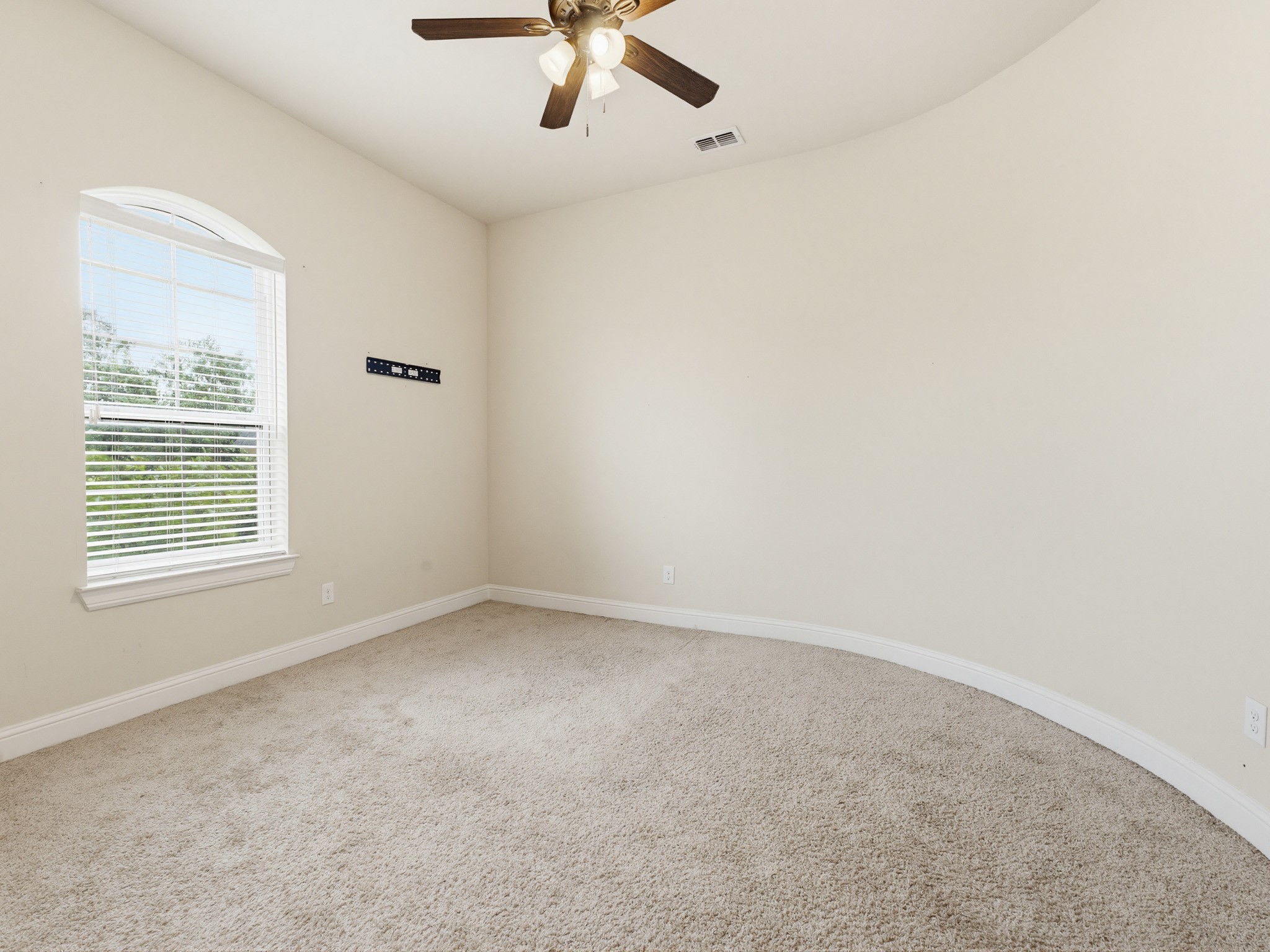 7315 Vienta Point Grand Prairie TX 75054
