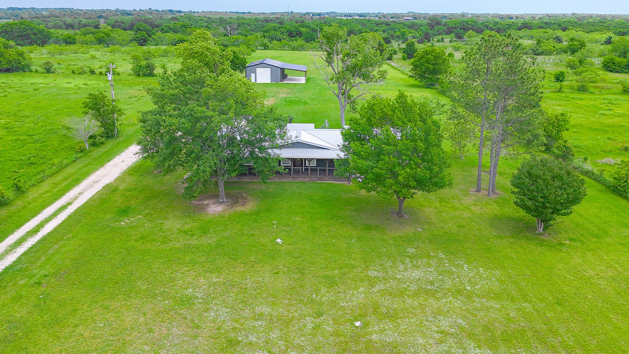 11828 NW County Road 170 Ennis TX 75119