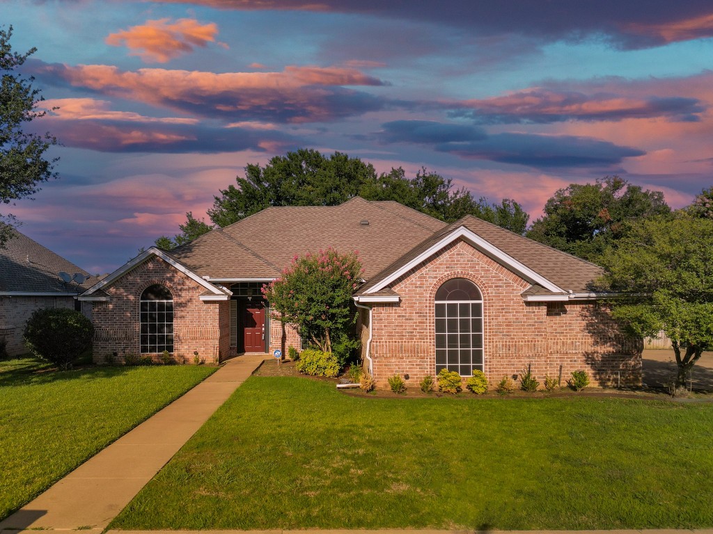 6128 Iron Horse Drive North Richland Hills TX 76148