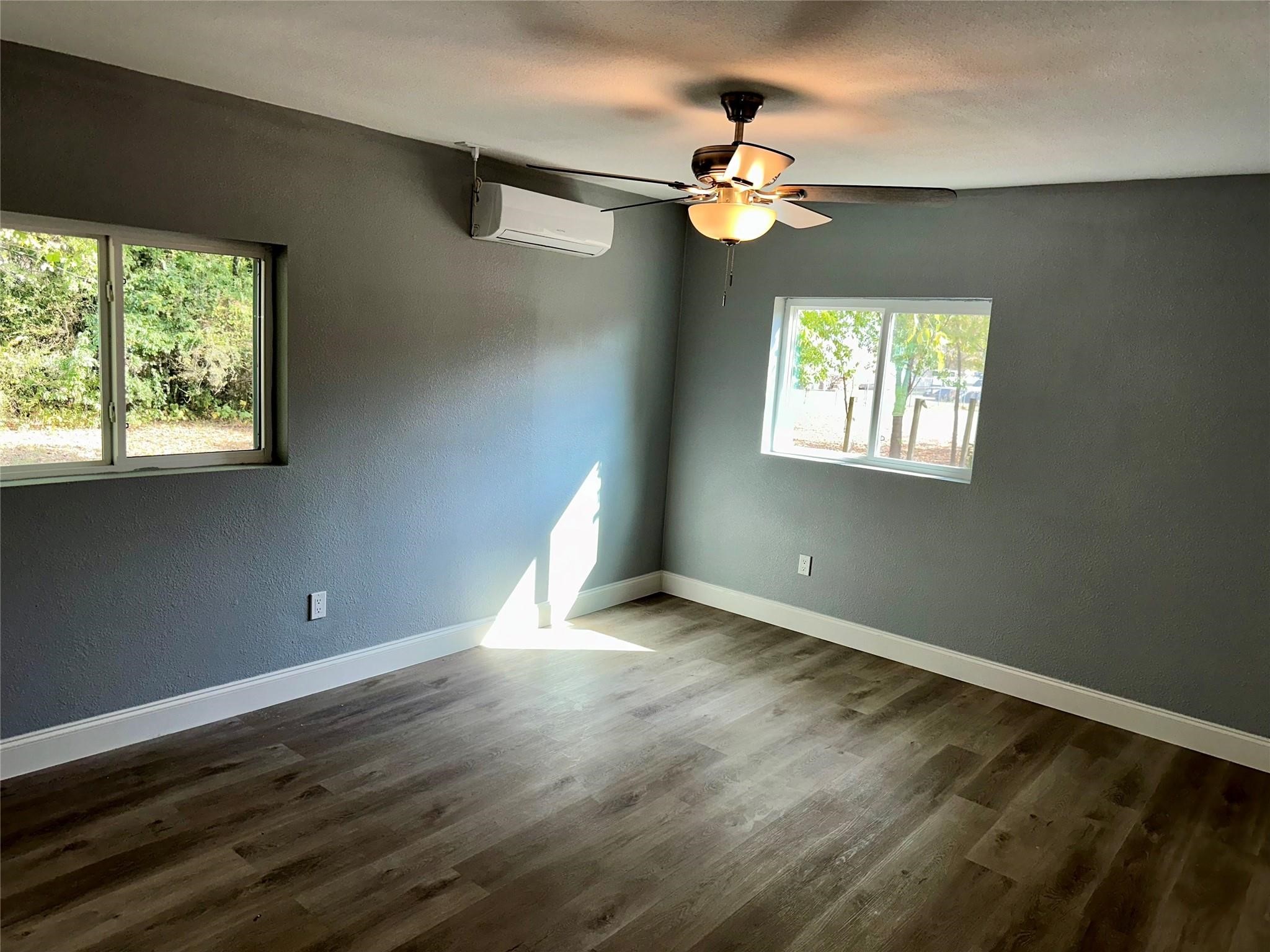712 W Bond Street Denison TX 75020