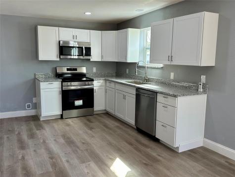 712 W Bond Street Denison TX 75020