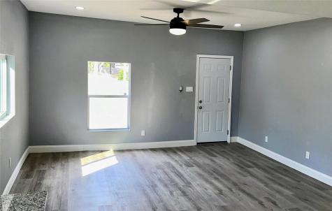 712 W Bond Street Denison TX 75020