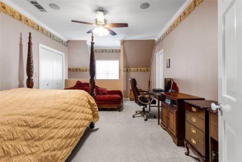 1 Creekside Drive Greenville TX 75402