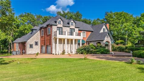 1 Creekside Drive Greenville TX 75402