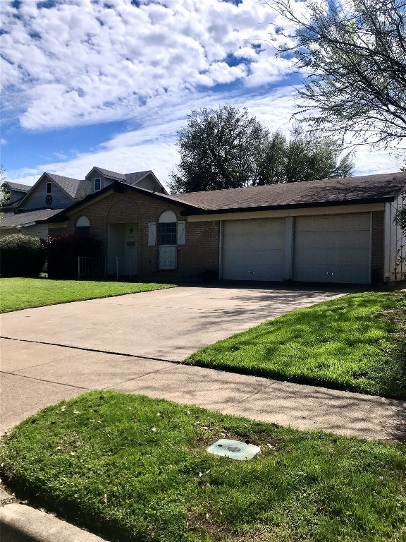 2124 Meadow Dale Irving TX 75060