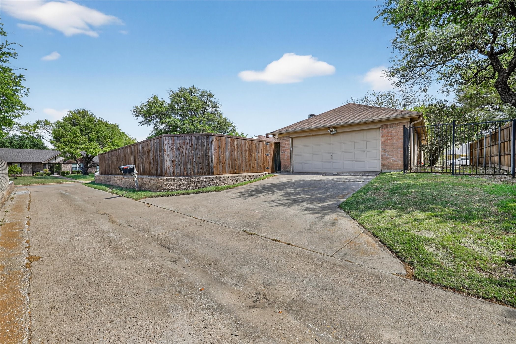 900 E Berkeley Drive Richardson TX 75081